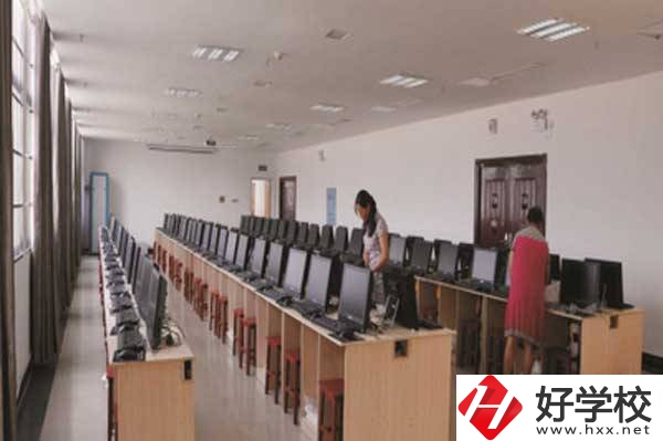湘西州經(jīng)濟貿(mào)易學(xué)校有哪些招生專業(yè)？